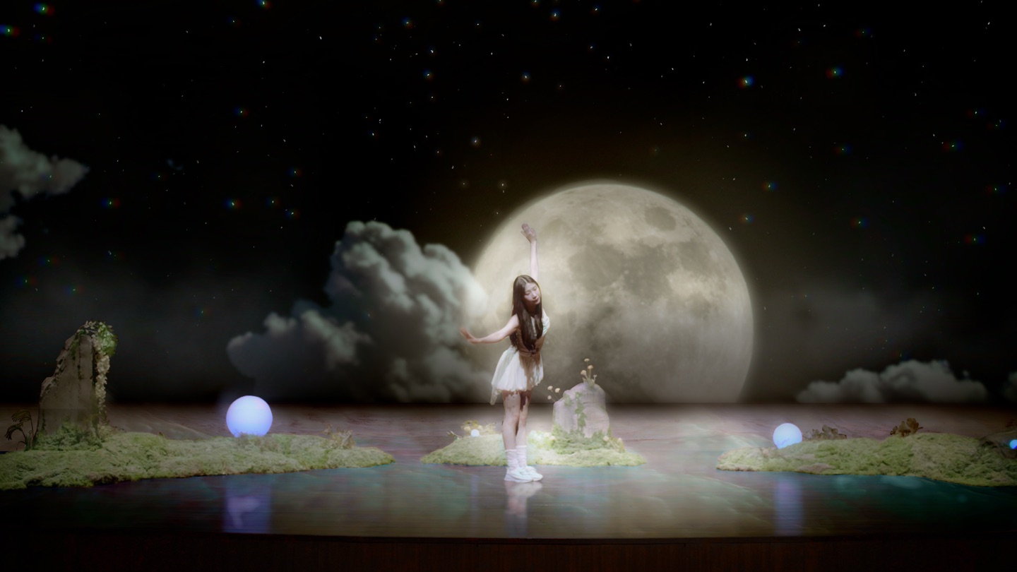 LE SSERAFIM - Swan Song MV 21